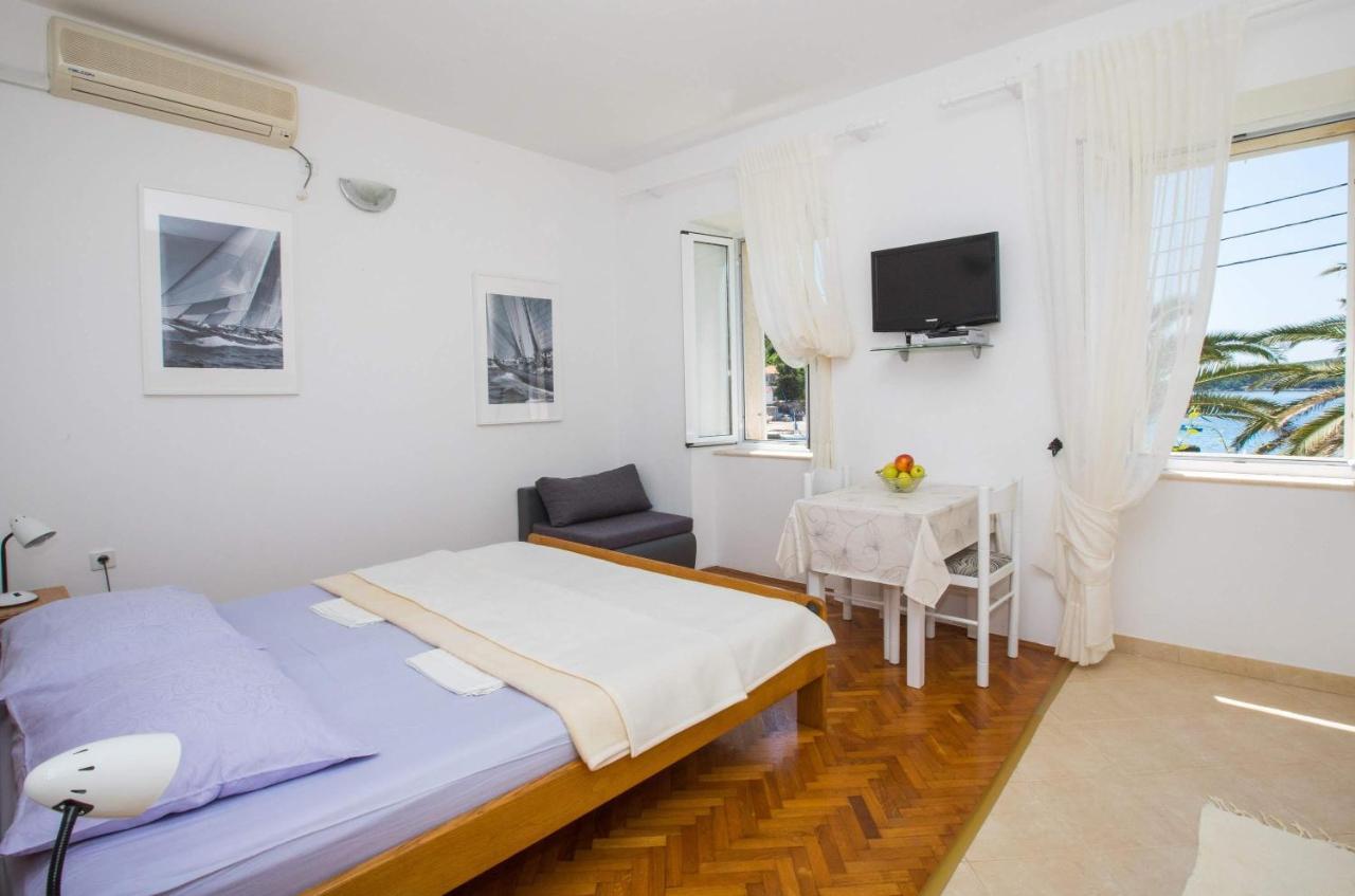Vidak Apartment Molunat