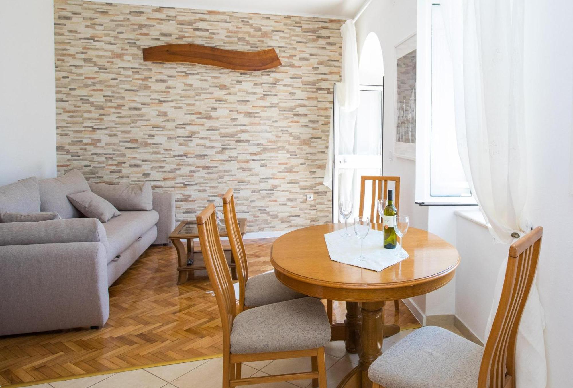 Vidak Apartment Molunat