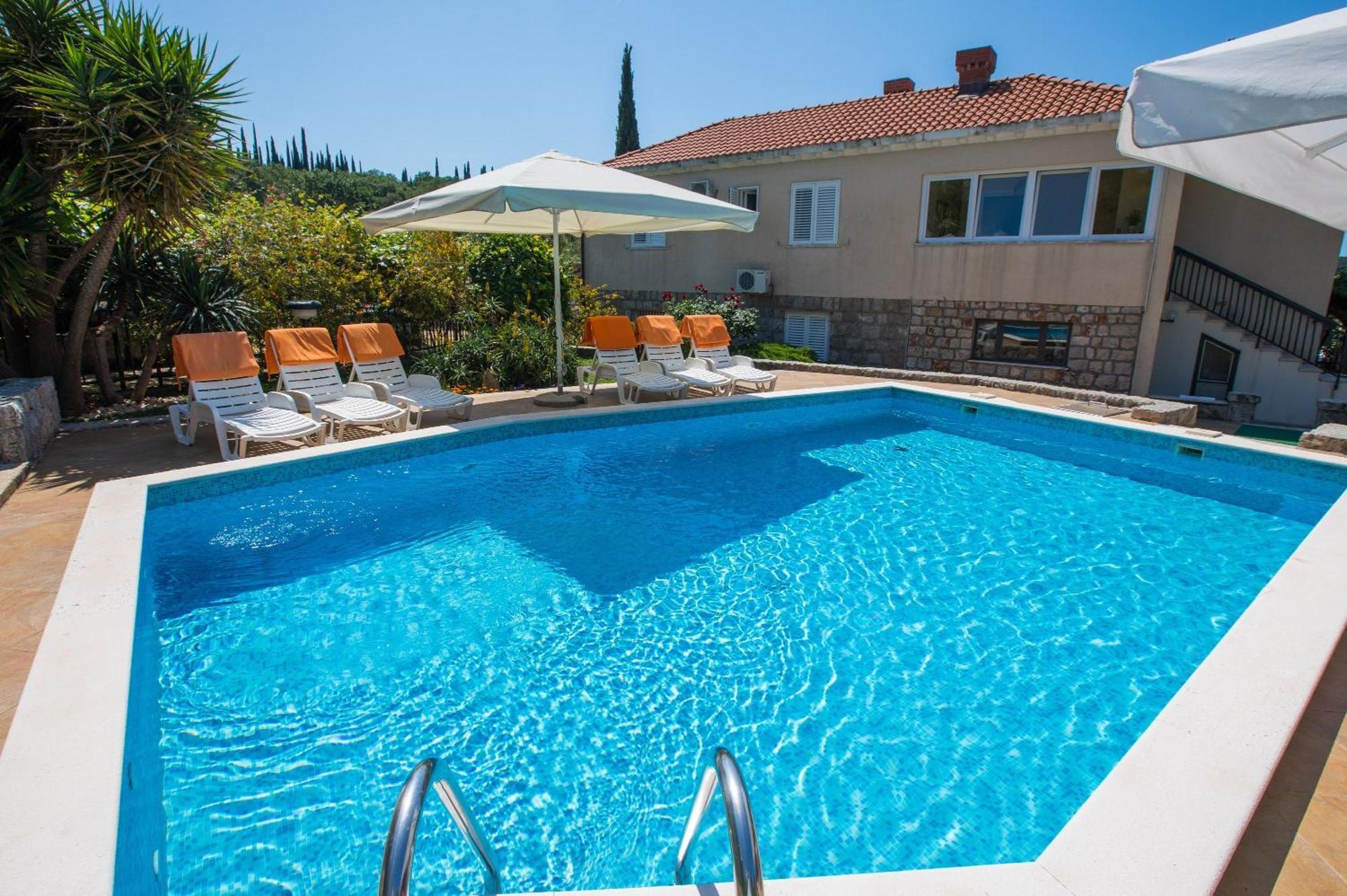 Apartament Vidak *