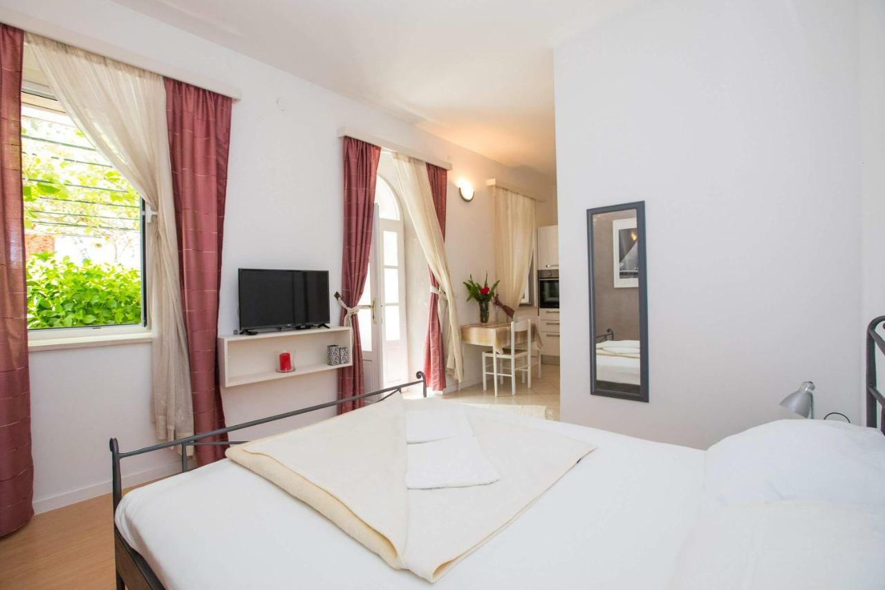 Apartment Vidak Molunat